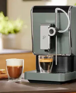 Coffee Makers & Espresso Machines Plnoautomatický kávovar Tchibo »Esperto Pro«, Metallic Mint