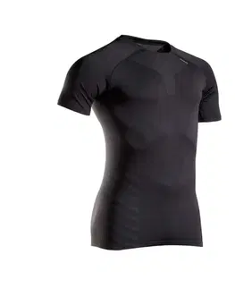 nordic walking Pánske bežecké tričko Run 500 Confort Skin bez švov čierne