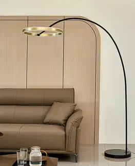 Stojacie lampy Lucande Lucande LED oblúková stojacia lampa Yekta, 3-stupňová, mosadzná farba