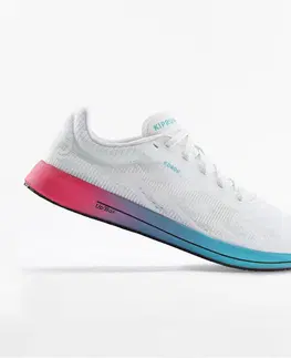 dámske tenisky Dámska bežecká obuv Kiprun KD800 bielo-ružovo-modrá