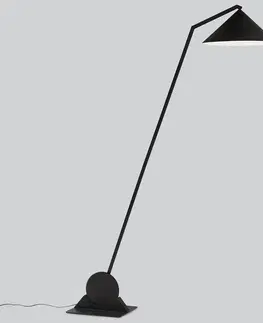 Stojacie lampy Northern Northern Gear Floor – matná čierna stojaca lampa