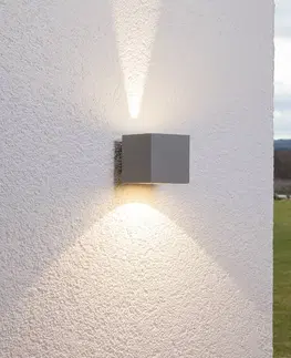 Vonkajšie nástenné svietidlá Lucande Strieborné vonkajšie nástenné LED Jarno kocka