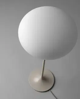 Stolové lampy GUBI GUBI Stemlite stolná lampa, sivá, 70 cm