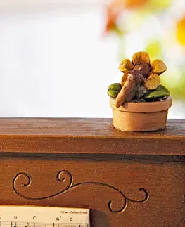 Kvetináče, hrantíky a dekorácie Hracia skrinka Piano a zajačik, 2 diely