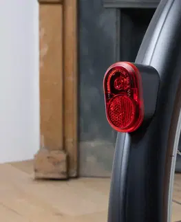 cyklistick Zadné svetlo na bicykel Dynamo LED STEADY čierne