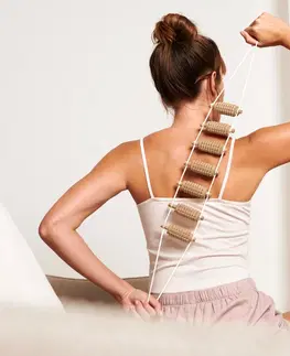 Massage & Relaxation Masážny pás na chrbát z dreva