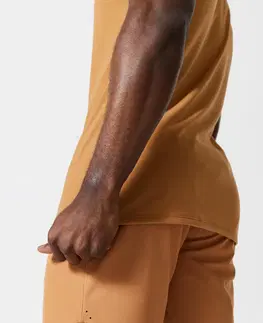 fitnes Pánske priedušné tričko na crossfit slim s okrúhlym výstrihom - orieškové