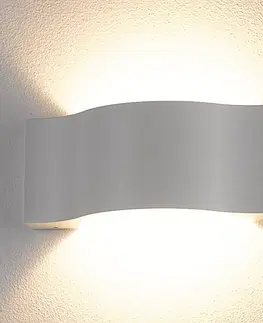 Vonkajšie nástenné svietidlá Lucande Vonkajšie nástenné LED svietidlo Jace biele