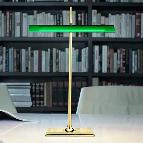 Stolové lampy FLOS FLOS Goldman – stolná lampa s USB, zelená
