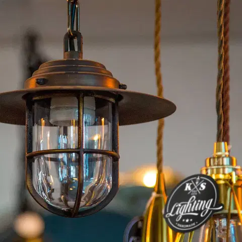 Vonkajšie závesné svietidlá K.S. Verlichting Vonkajšia závesná lampa Labenne vo vzhľade lucerny