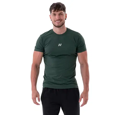 Pánske tričká Pánske tričko Nebbia „Reset“ 327 Dark Green - L