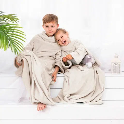 Detské deky Decoking Deka s rukávmi Lazy Kids krémová, 90 x 105 cm
