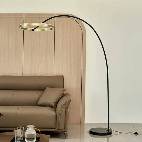 Stojacie lampy Lucande Lucande LED oblúková stojacia lampa Yekta, 3-stupňová, mosadzná farba