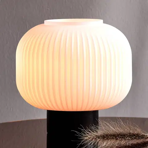 Lampy na nočný stolík Nordlux Stolná lampa Milford sklenené podstavec čierny