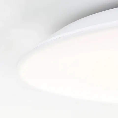 Stropné svietidlá Brilliant Kúpeľňové stropné svietidlo Colden LED, biele, zapínanie/vypínanie, Ø 29 cm