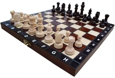 Šachové hry F.P.H.U. "MADOŃ", Poľsko Šachy drevené Školské 27x27x2 cm