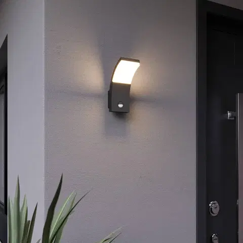 Vonkajšie nástenné svietidlá so senzorom Lucande Vonkajšie nástenné LED svietidlo Timm s detektorom