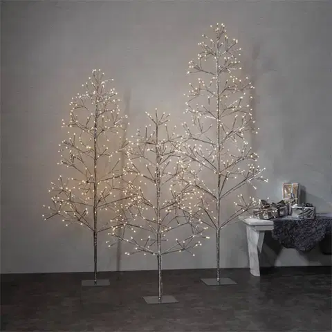 Vonkajšie dekoratívne svietidlá STAR TRADING Deko LED strom Flower Tree IP44 strieborná 180cm