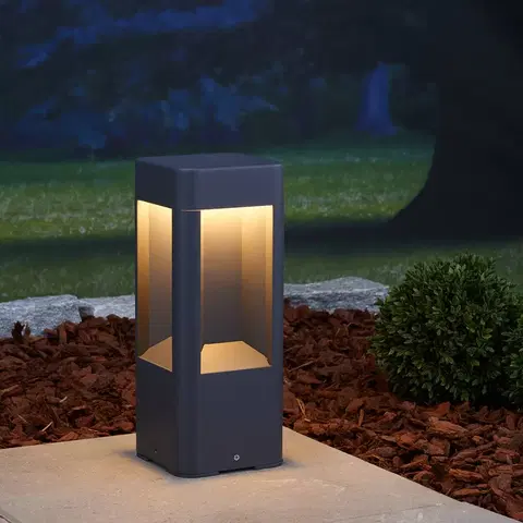Vonkajšie stojanové svietidlá Lucande Soklové LED svietidlo Annika hliník 30 cm