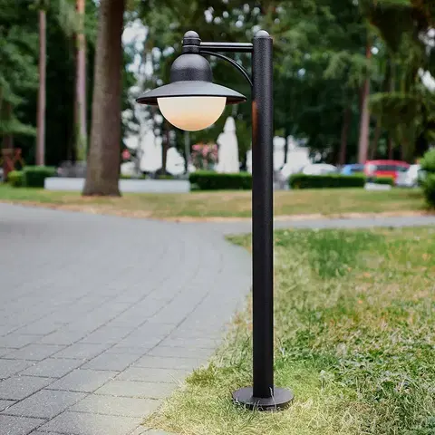 Osvetlenie príjazdovej cesty Albert Leuchten V čiernej – chodníkové svietidlo Yarai